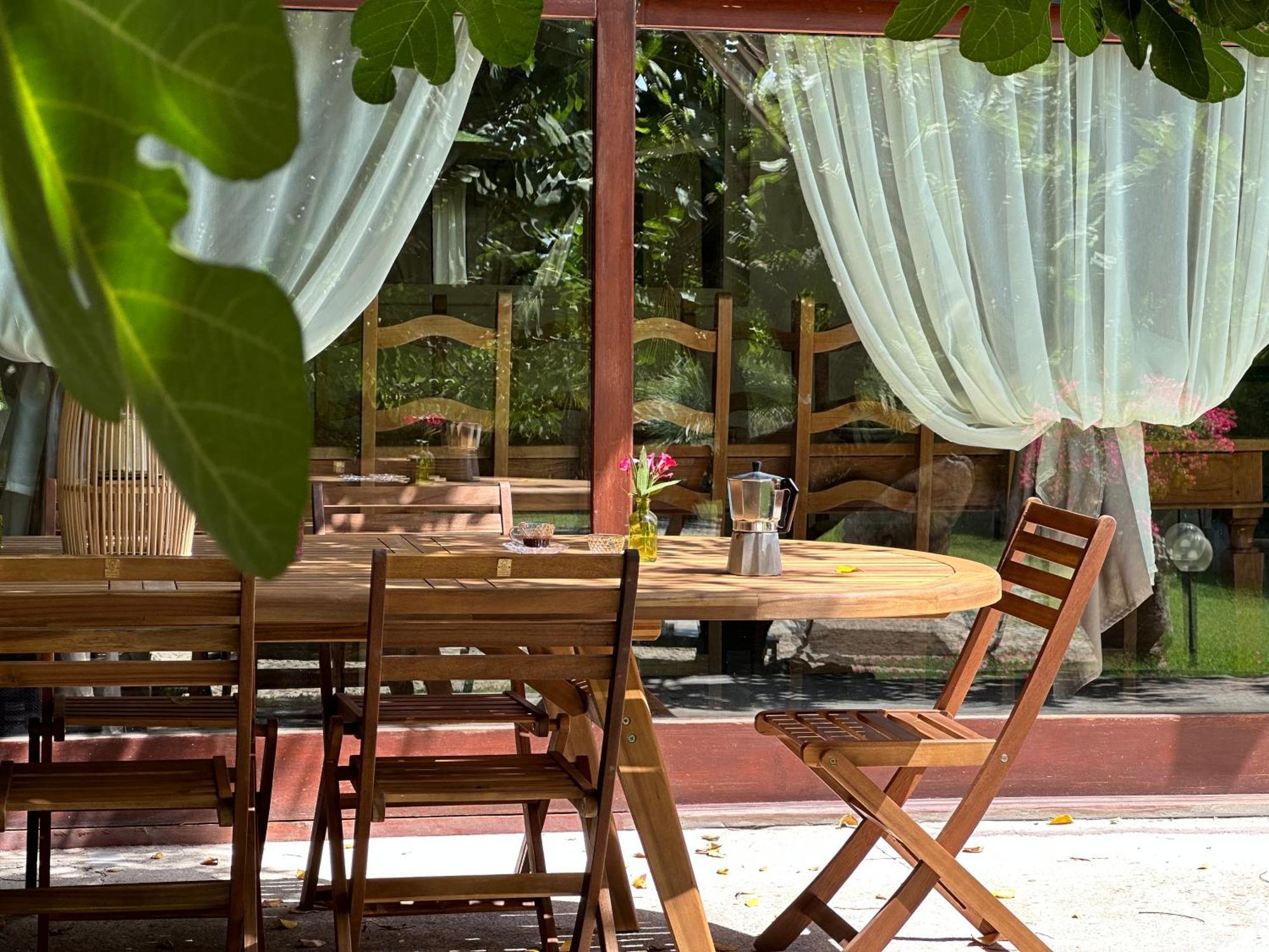Villa Niloan Olbia Bagian luar foto